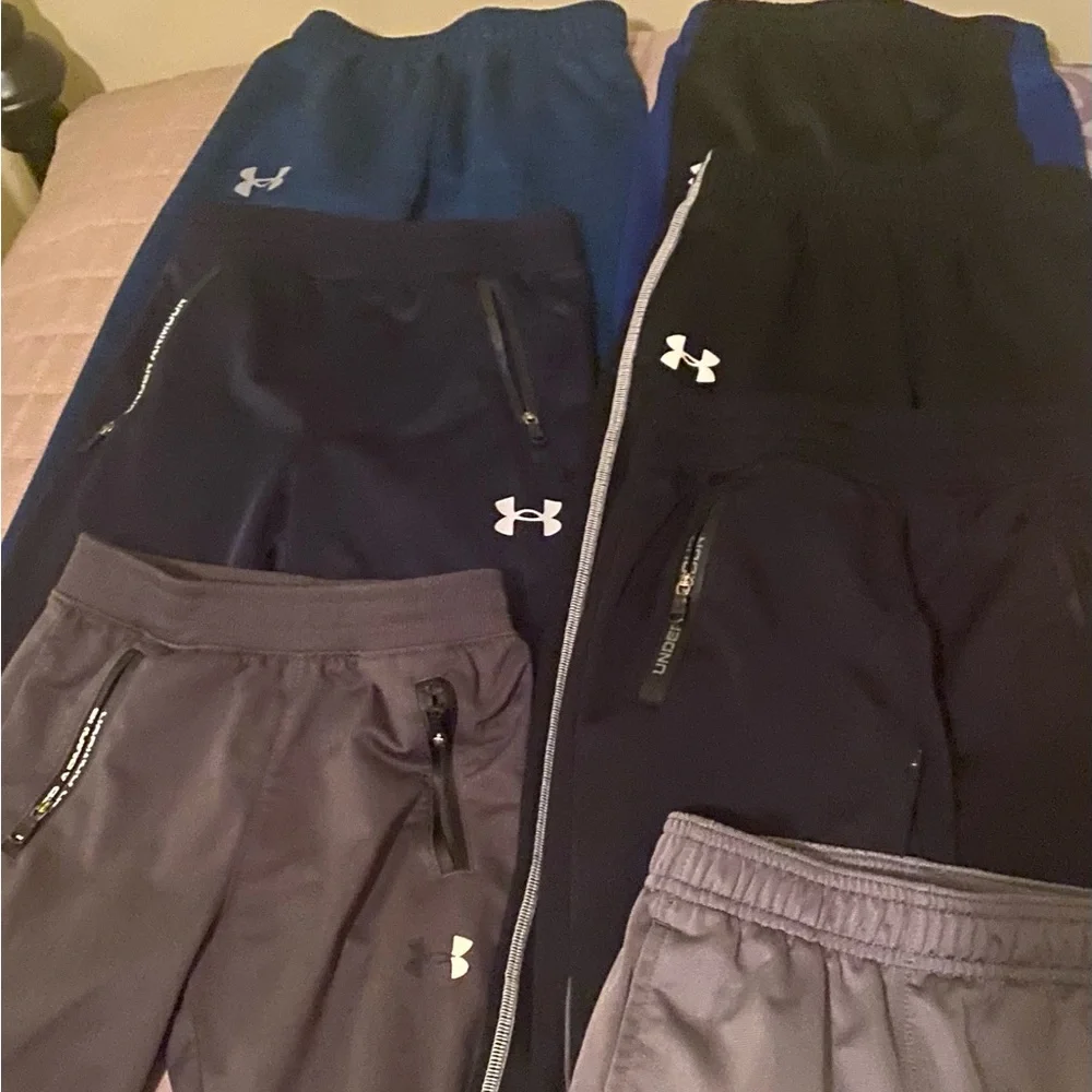 Bundle of 7 pairs of joggers and athletic wear pants - Picture 2 of 5
